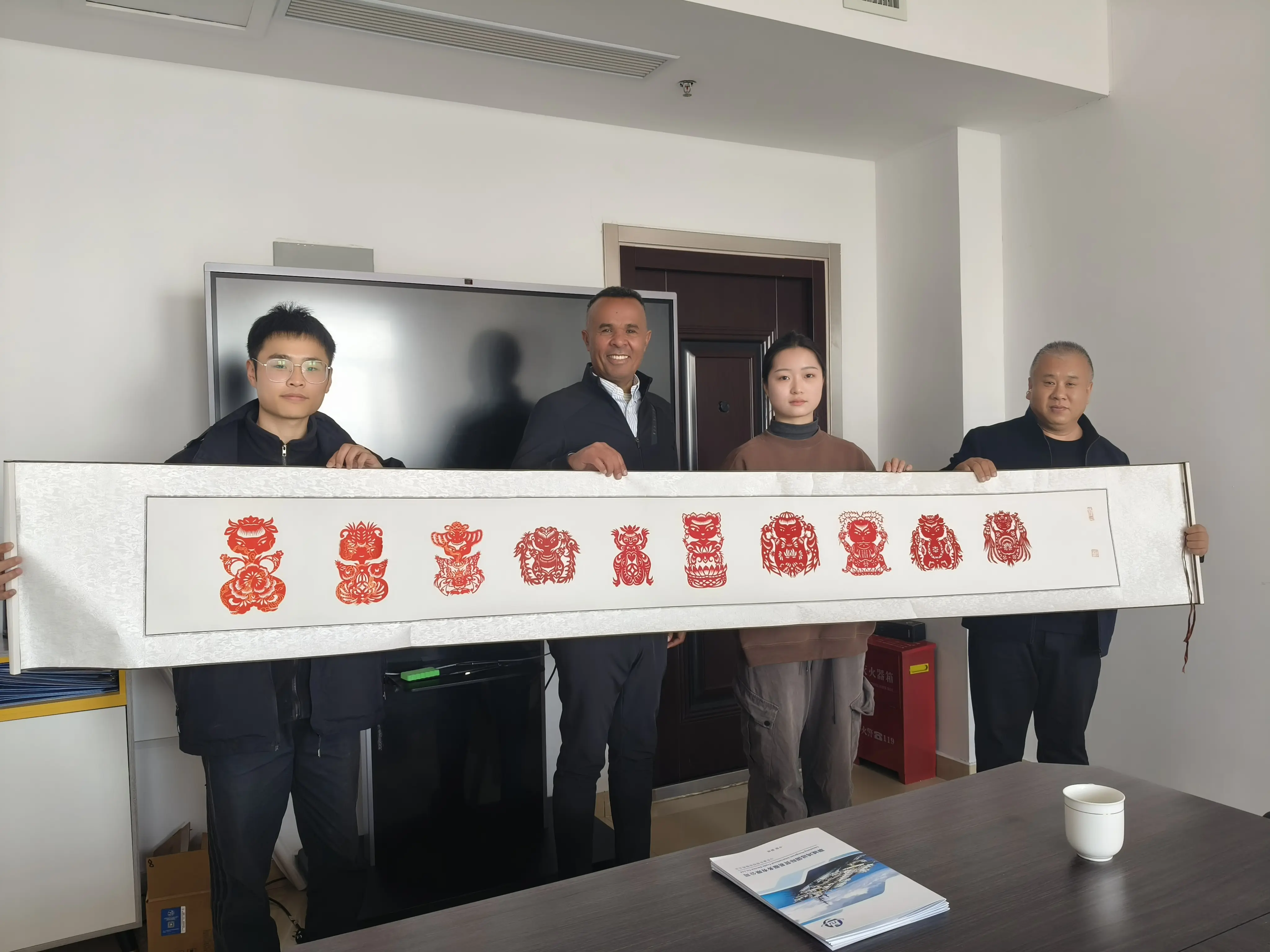 The visit of Ethiopian customers has come to an end successfully! New energy test drives have been highly praised, and international strategic cooperation has added a new chapter