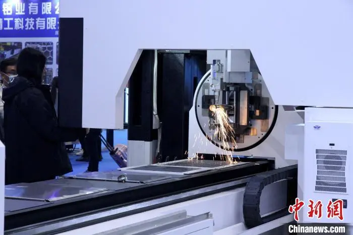 More than 200 domestic and foreign laser enterprises gather to find “exciting” encounter