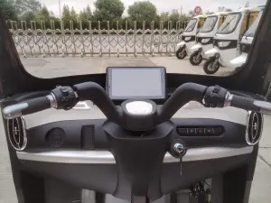 Electric  Passenger Tricycle Tuk Tuk Vehicles (S2- 2650)